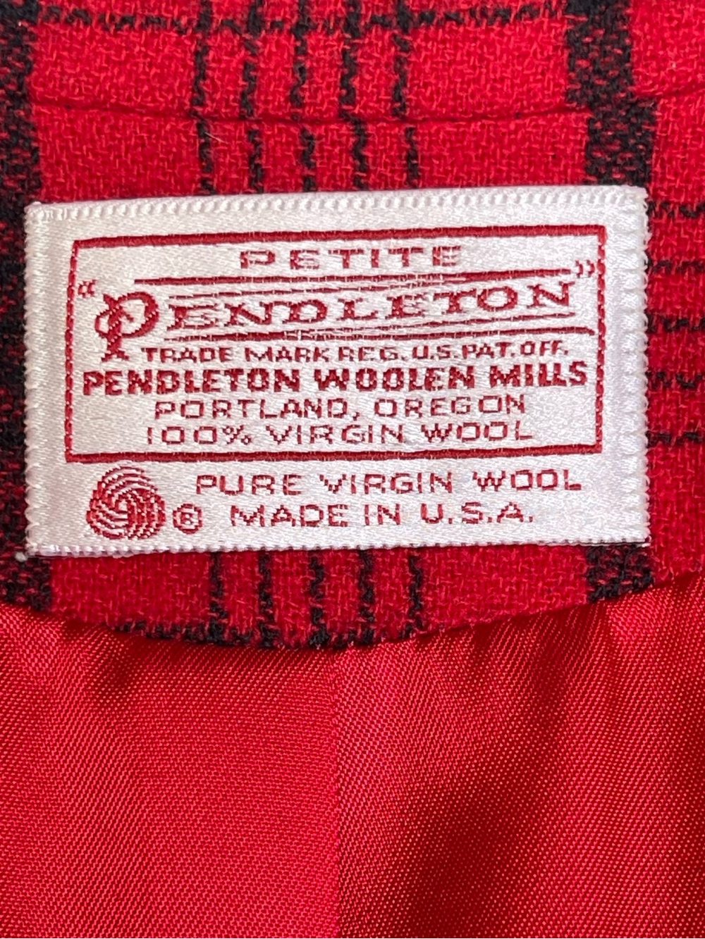 VTG Petite Pendleton Pure Virgin Wool Red Black Plaid Blazer Jacket Size 10 - Picture 4 of 9